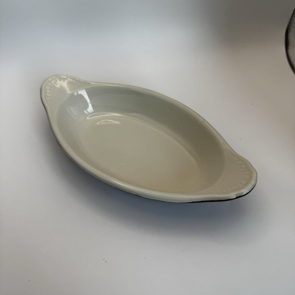 Vintage HALL Pottery Individual casserole dish‎ 7 inch model 527